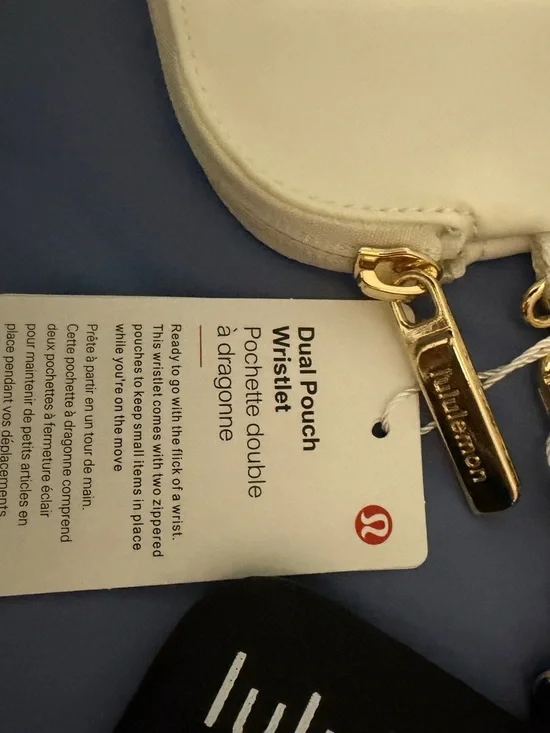 Lululemon Dual Pouch Wristlet – White/Black/Gold – NWT - Picture 3 of 3